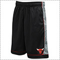 UNK NBA Team Pick n Roll Shorts　シカゴ・ブルズ　黒