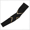 2XU Elite MCS Compression Arm Guard（両腕入）　黒/ゴールド