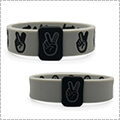 Deuce Legacy Wristband "Never Give Up"