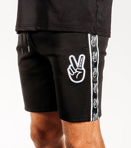 Deuce Taper Shorts　黒