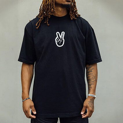 Deuce Street Tee "Everyone Loves an Underdog"　黒