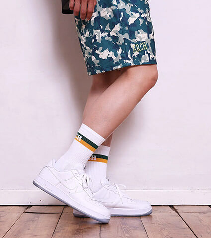 Arch Bi-color Crew Mid. Socks　白/ビリジアン
