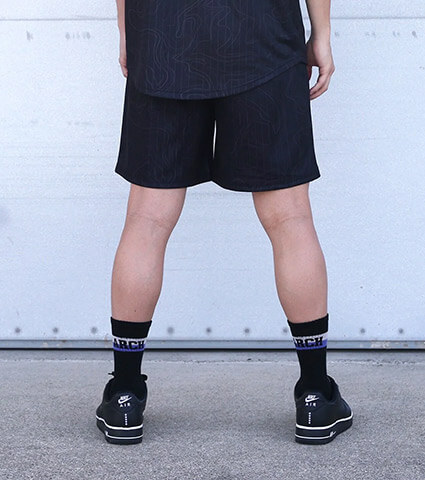 Arch Bi-color Crew Mid. Socks　黒/シルバーグレー